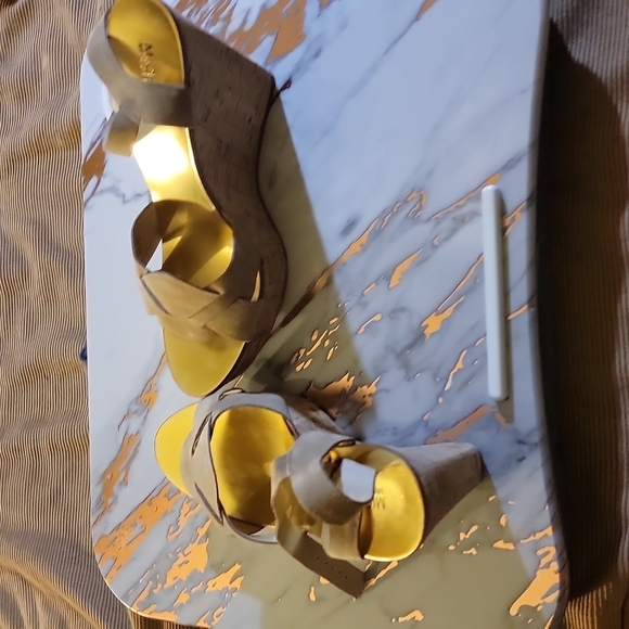 Michael Kor's Suede Wedges NWT - Picture 4 of 4